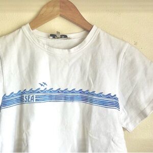 Sea New York White Tee with Blue Wave Design women’s small